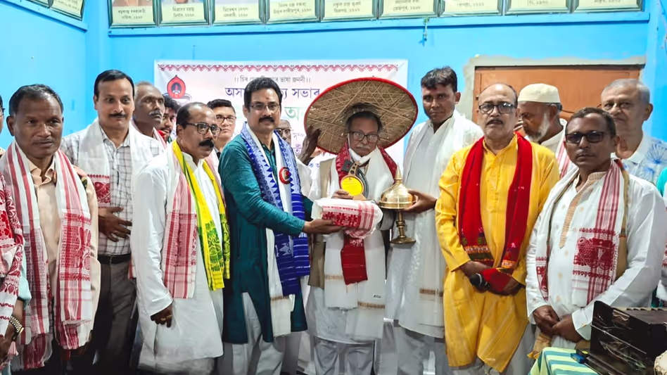 Assam साहित्य सभा का मोन जुरा अनुष्ठान धुबरी में आयोजित Assam साहित्य सभा का मोन जुरा अनुष्ठान धुबरी में आयोजित