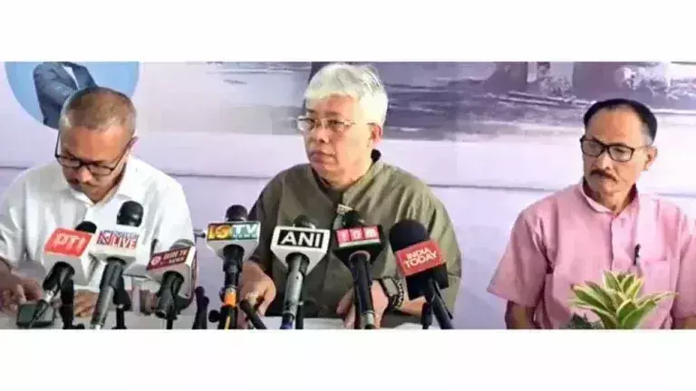 केंद्र Manipur में संकट की अनदेखी कर रहा है सांसद केंद्र Manipur में संकट की अनदेखी कर रहा है सांसद