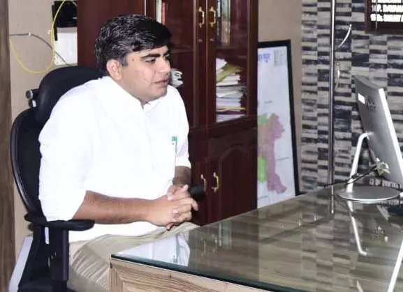 दंतेवाड़ा में नये कलेक्टर कुणाल दुदावत ने किया पदभार ग्रहण दंतेवाड़ा में नये कलेक्टर कुणाल दुदावत ने किया पदभार ग्रहण