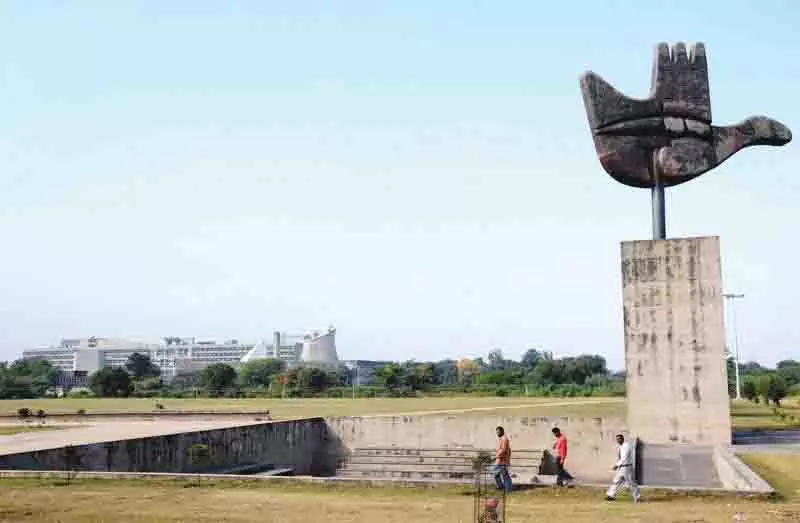 Chandigarh: पहली बार घर-घर जाकर पानी की जांच के लिए महिलाओं को शामिल करने जा रहा नगर निगम Chandigarh: पहली बार घर-घर जाकर पानी की जांच के लिए महिलाओं को शामिल करने जा रहा नगर निगम