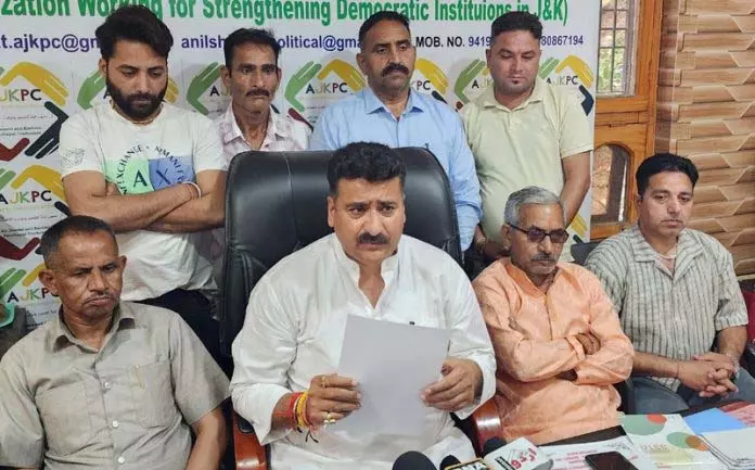 Jammu: अनिल ने नगरोटा उपचुनाव के लिए विजन दस्तावेज जारी किया Jammu: अनिल ने नगरोटा उपचुनाव के लिए विजन दस्तावेज जारी किया