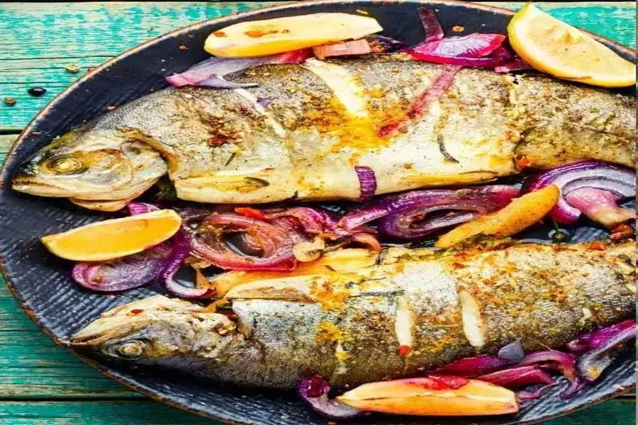 बेहतर पाचन और स्वास्थ्य के लिए Fish के साथ इन खाद्य संयोजनों से बचें बेहतर पाचन और स्वास्थ्य के लिए Fish के साथ इन खाद्य संयोजनों से बचें