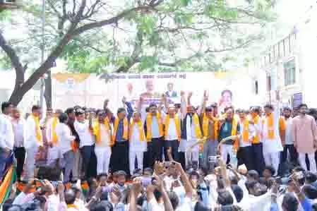 सिद्धारमैया कर्नाटक में विभाजन के बीज बोने की कोशिश कर रहे: BJP on caste census सिद्धारमैया कर्नाटक में विभाजन के बीज बोने की कोशिश कर रहे: BJP on caste census