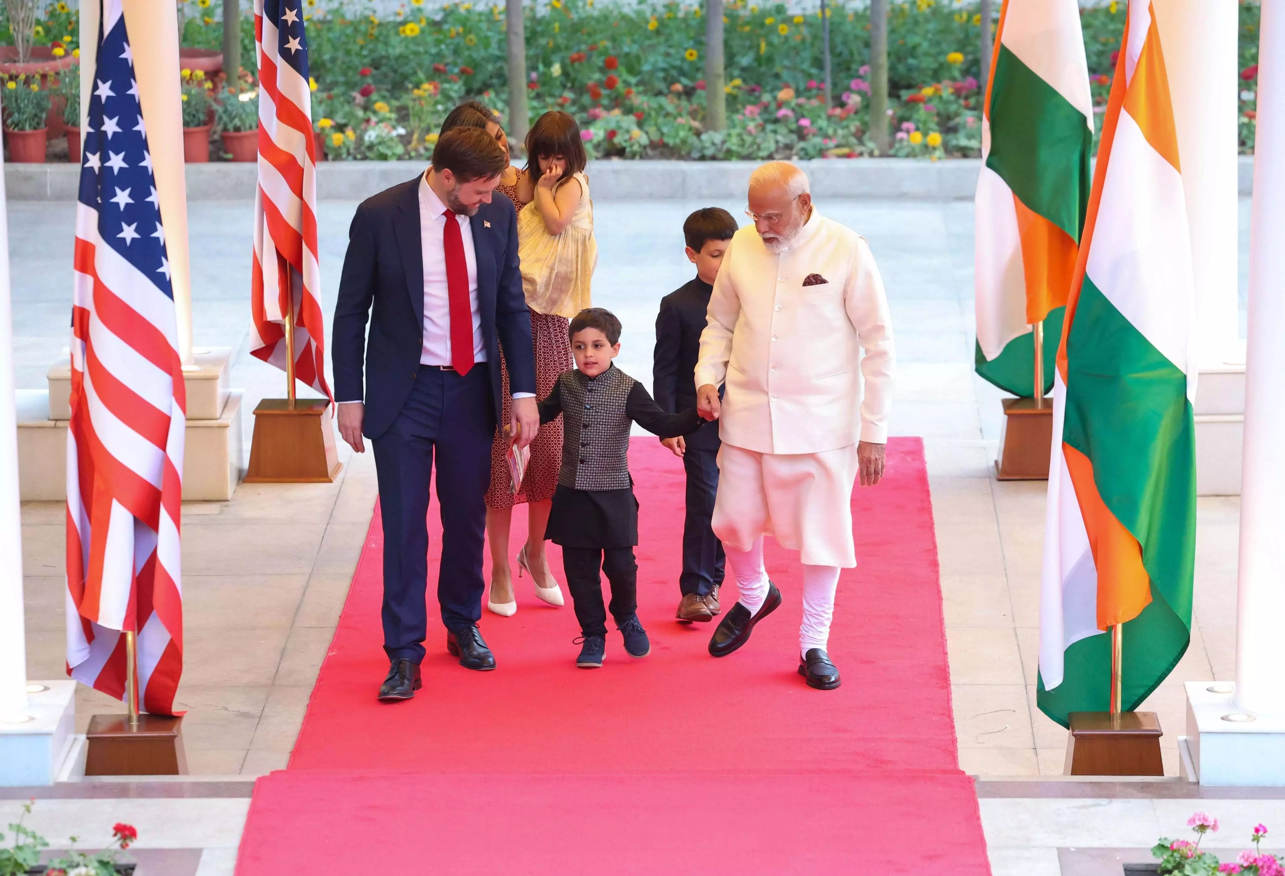 अमेरिकी उपराष्ट्रपति जेडी वेंस ने PM मोदी से की मुलाकात, देखें VIDEO... अमेरिकी उपराष्ट्रपति जेडी वेंस ने PM मोदी से की मुलाकात, देखें VIDEO...