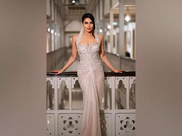 Priyanka Chopra को चौथे वार्षिक गोल्ड हाउस गोल्ड गाला में किया जाएगा सम्मानित Priyanka Chopra को चौथे वार्षिक गोल्ड हाउस गोल्ड गाला में किया जाएगा सम्मानित