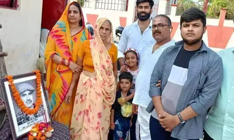 Lucknow: पूर्व सैनिक की स्मृति में हुआ मानवता का सेवा कार्य Lucknow: पूर्व सैनिक की स्मृति में हुआ मानवता का सेवा कार्य