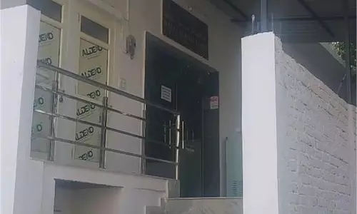 Pilibhit: मस्जिद को लेकर विवाद, बिना नक्शा पास कराए निर्माण Pilibhit: मस्जिद को लेकर विवाद, बिना नक्शा पास कराए निर्माण