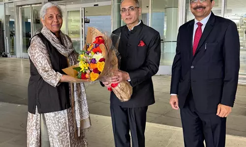 Sitharaman पांच दिवसीय अमेरिकी यात्रा के लिए सैन फ्रांसिस्को पहुंचीं