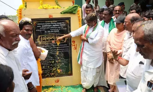 BRS भारी कर्ज के बावजूद खेती योग्य क्षेत्र को बढ़ावा नहीं दे सका: भट्टी BRS भारी कर्ज के बावजूद खेती योग्य क्षेत्र को बढ़ावा नहीं दे सका: भट्टी
