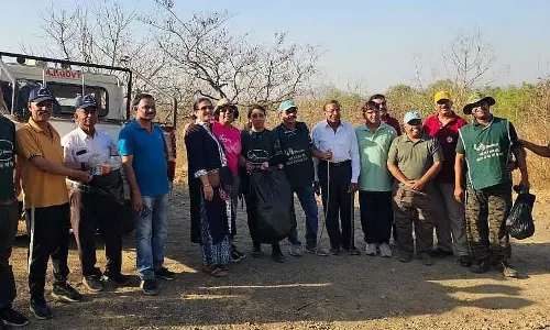 स्वच्छतम शहर के निवासियों द्वारा रालामंडल में कचरा फेंकने से अभयारण्य को नुकसान