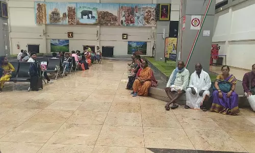 Karnataka : शिवमोग्गा फ्लाइट बेलगाम में उतरी Karnataka : शिवमोग्गा फ्लाइट बेलगाम में उतरी