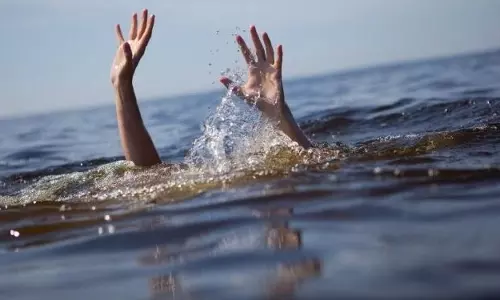 डूबने से मरे तीन बच्चों के परिजनों को 4-4 लाख रुपये का मुआवजा