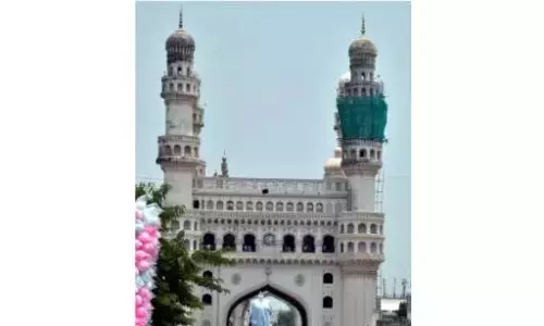 ASI ने चारमीनार की क्षतिग्रस्त मीनार का जीर्णोद्धार शुरू किया
