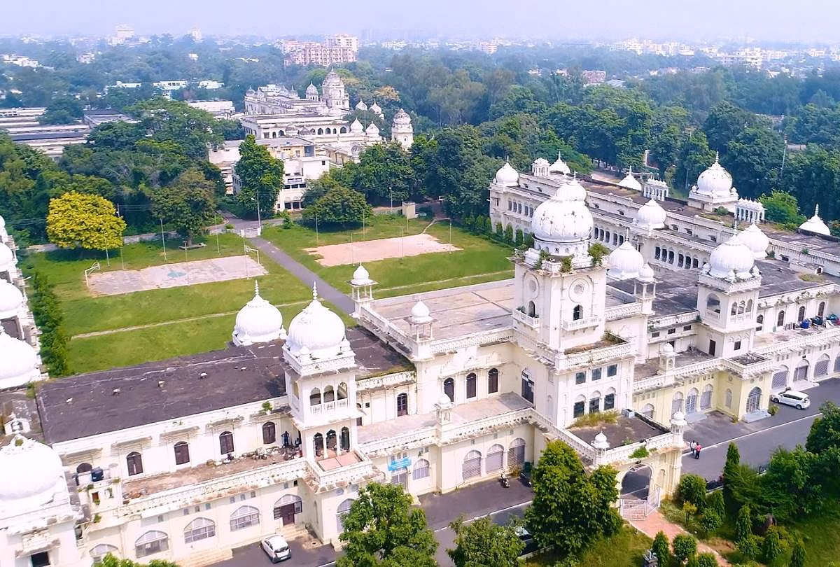 Lucknow University के 29 फार्मास्यूटिकल साइंसेज छात्रों का मेडप्लस में चयन, प्लेसमेंट प्रक्रिया जारी Lucknow University के 29 फार्मास्यूटिकल साइंसेज छात्रों का मेडप्लस में चयन, प्लेसमेंट प्रक्रिया जारी