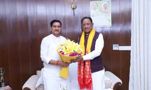 CM विष्णुदेव साय और केंद्रीय राज्य मंत्री तोखन साहू की दिल्ली में मुलाकात