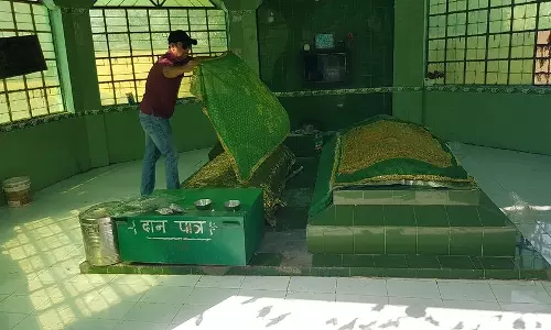 Rajasthan की इस दरगाह में प्रेमी जोड़ो की होती है मुराद पूरी Rajasthan की इस दरगाह में प्रेमी जोड़ो की होती है मुराद पूरी