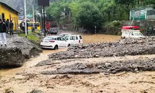 रामबन में भारी बारिश से तीन की मौत, 100 से ज्यादा लोग बचाए गए