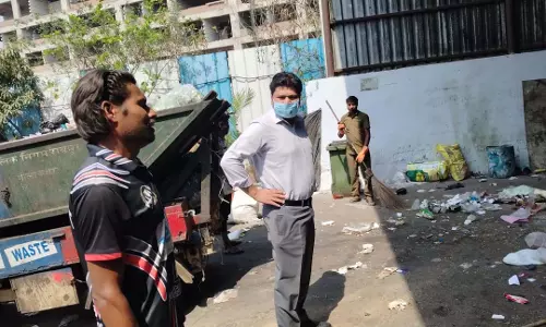 आयुक्त ने आरआरआर सेंटर्स का किया निरीक्षण आयुक्त ने आरआरआर सेंटर्स का किया निरीक्षण