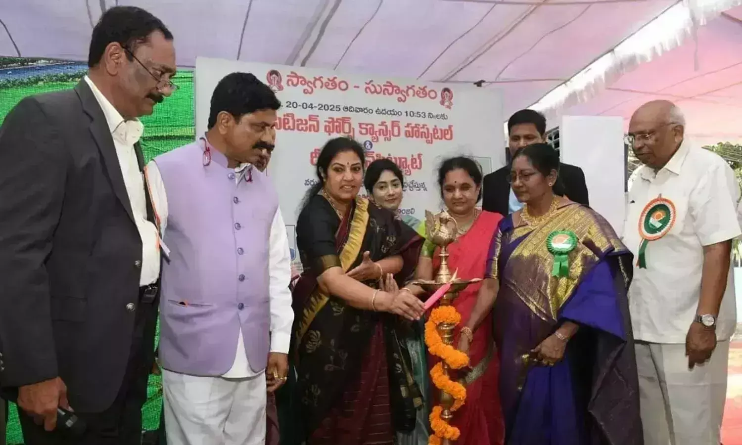 Andhra: पुरंदेश्वरी ने कैंसर अस्पताल की वर्चुअल आधारशिला रखी