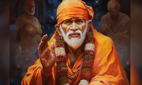 साईं बाबा ने अपने जीवन से लोगों को यह समझाया कि धर्म का असली रूप  है इंसानियत
