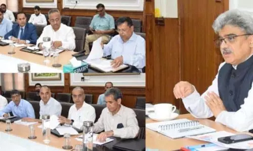 Jammu: शिक्षा में उत्कृष्टता प्राप्त करने के लिए स्कूलों के लिए आधुनिक बदलाव की योजना तैयार Jammu: शिक्षा में उत्कृष्टता प्राप्त करने के लिए स्कूलों के लिए आधुनिक बदलाव की योजना तैयार