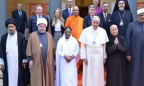 माता अमृतानंदमयी ने पोप फ्रांसिस को श्रद्धांजलि दी