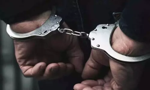ट्रक चालक की हत्या कर शव को ईंट भट्टे में दफनाया, 3 गिरफ्तार ट्रक चालक की हत्या कर शव को ईंट भट्टे में दफनाया, 3 गिरफ्तार