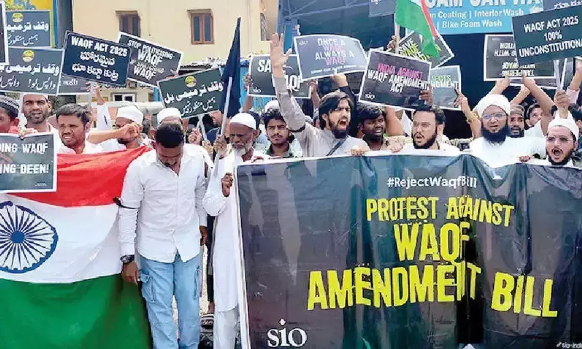 Telangana: वक्फ अधिनियम के खिलाफ बड़े पैमाने पर विरोध प्रदर्शन