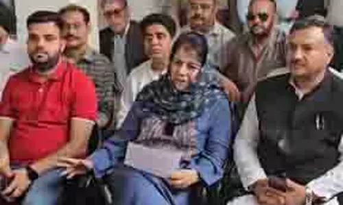 प्रकृति को नष्ट करो, रामबन जैसी आपदाओं से दंडित होओगे: Mehbooba Mufti