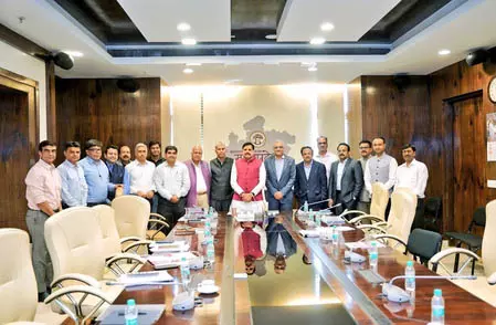 ग्वालियर में 350 एकड़ में बनेगा टेलीकॉम मैन्युफैक्चरिंग जोन, सीएम ने की निवेशकों से चर्चा ग्वालियर में 350 एकड़ में बनेगा टेलीकॉम मैन्युफैक्चरिंग जोन, सीएम ने की निवेशकों से चर्चा