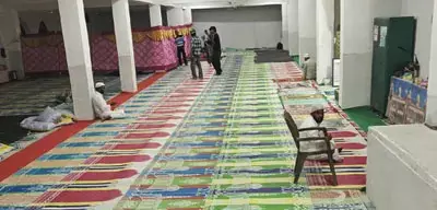 हाईवे बंद: राजौरी में पर्यटकों को मंदिर-मस्जिदों में आश्रय हाईवे बंद: राजौरी में पर्यटकों को मंदिर-मस्जिदों में आश्रय