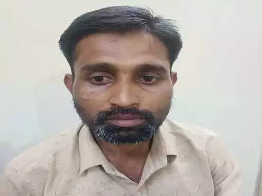 खाना बनाने में हुई देरी, तो पत्नी को मारने टूट पड़ा पति खाना बनाने में हुई देरी, तो पत्नी को मारने टूट पड़ा पति
