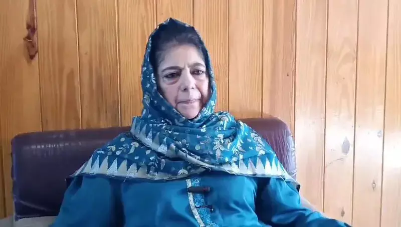 Jammu प्रकृति से छेड़छाड़ भूस्खलन की वजह: महबूबा Jammu प्रकृति से छेड़छाड़ भूस्खलन की वजह: महबूबा