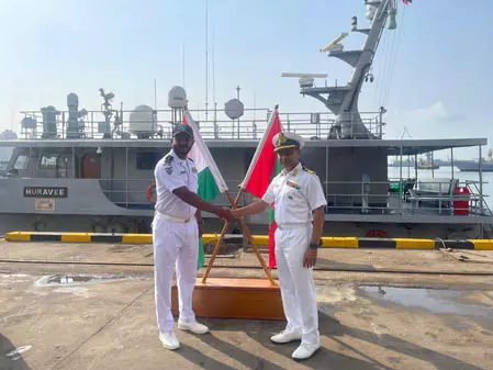 मालदीव कोस्ट गार्ड के जहाज ‘हुरावी’ को भारतीय नौसेना ने दिया नया जीवन मालदीव कोस्ट गार्ड के जहाज ‘हुरावी’ को भारतीय नौसेना ने दिया नया जीवन