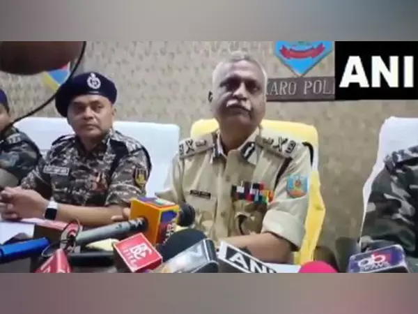 झारखंड के शीर्ष अधिकारी ने सुरक्षा बलों द्वारा CCM के उच्च पदस्थ नेता सहित 8 नक्सलियों को मार गिराने के बाद कहा झारखंड के शीर्ष अधिकारी ने सुरक्षा बलों द्वारा CCM के उच्च पदस्थ नेता सहित 8 नक्सलियों को मार गिराने के बाद कहा