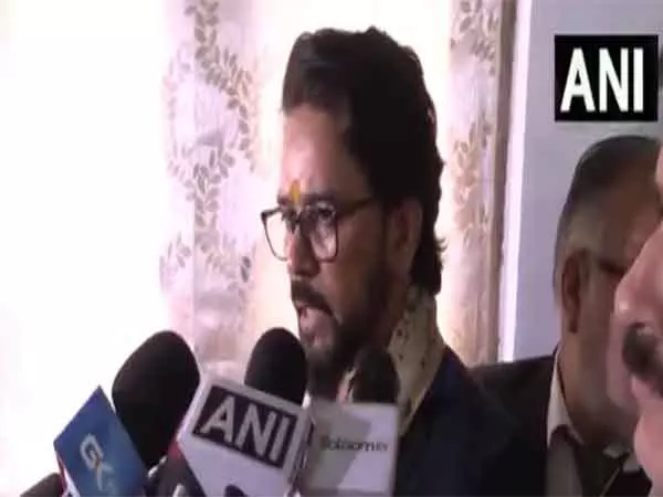 एक राष्ट्र, एक चुनाव विधेयक परिवर्तनकारी, दूरदर्शी, ऐतिहासिक है: BJP नेता अनुराग ठाकुर एक राष्ट्र, एक चुनाव विधेयक परिवर्तनकारी, दूरदर्शी, ऐतिहासिक है: BJP नेता अनुराग ठाकुर
