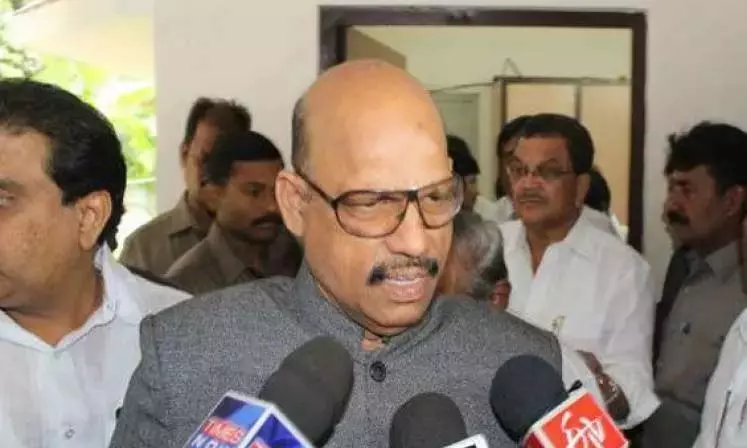 तिरूपति में तेलुगु देशम, YSRCP कार्यकर्ताओं के बीच झड़प तिरूपति में तेलुगु देशम, YSRCP कार्यकर्ताओं के बीच झड़प