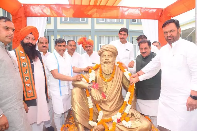 Haryana : सरकारी स्कूलों में पाठ्यपुस्तकों की समयबद्ध आपूर्ति अनिवार्य शिक्षा मंत्रालय Haryana : सरकारी स्कूलों में पाठ्यपुस्तकों की समयबद्ध आपूर्ति अनिवार्य शिक्षा मंत्रालय