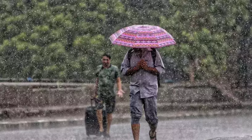 Rayalaseema में बारिश से तापमान में गिरावट Rayalaseema में बारिश से तापमान में गिरावट