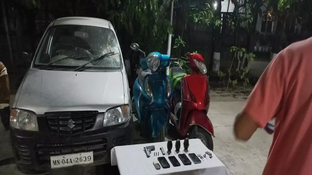 Manipur पुलिस ने 7 दिनों में 58 चोरी हुए वाहन बरामद किए Manipur पुलिस ने 7 दिनों में 58 चोरी हुए वाहन बरामद किए