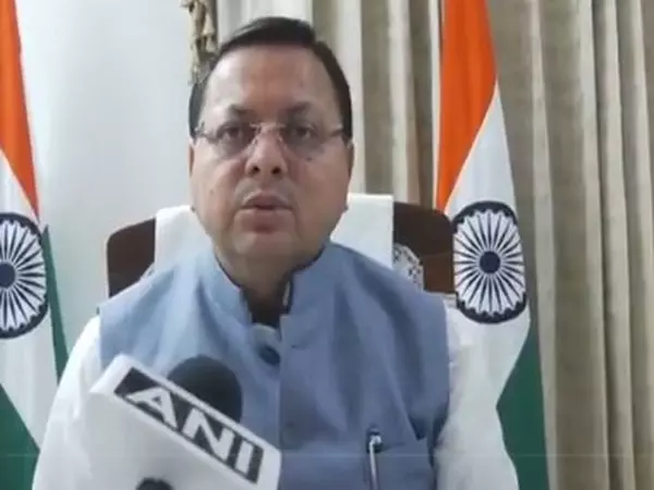 मुर्शिदाबाद हिंसा को लेकर सीएम धामी ने TMC पर साधा निशाना मुर्शिदाबाद हिंसा को लेकर सीएम धामी ने TMC पर साधा निशाना
