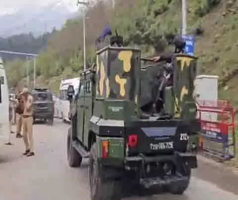 राष्ट्रपति मुर्मू ने JK के पहलगाम में पर्यटकों की मौत पर जताया शोक राष्ट्रपति मुर्मू ने JK के पहलगाम में पर्यटकों की मौत पर जताया शोक