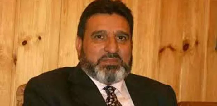 Jammu: बुखारी ने वंदे भारत एक्सप्रेस को तत्काल शुरू करने का आह्वान किया Jammu: बुखारी ने वंदे भारत एक्सप्रेस को तत्काल शुरू करने का आह्वान किया