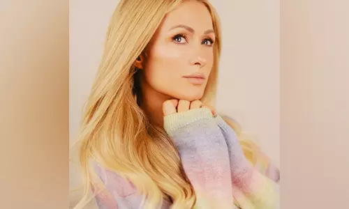 Paris Hilton ने प्रसिद्धि में भी अपनी माँ की सलाह को याद किया Paris Hilton ने प्रसिद्धि में भी अपनी माँ की सलाह को याद किया