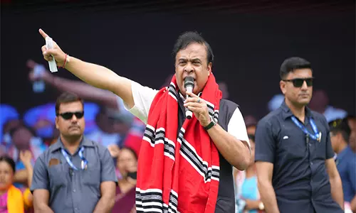 कांग्रेस को अपना चुनाव चिन्ह हाथ से बदलकर लुंगी कर लेना चाहिए: Assam CM