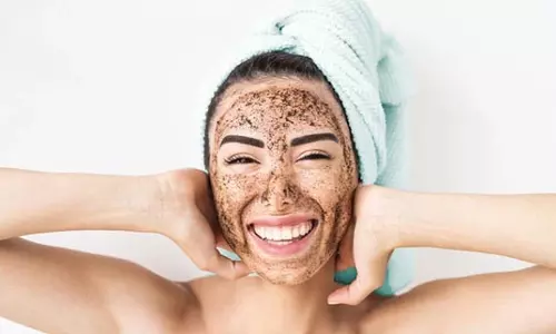 Beauty Tips: पिंपल्स और मुंहासों से छुटकारा पाने के लिए खजूर के असरदार फेस पैक Beauty Tips: पिंपल्स और मुंहासों से छुटकारा पाने के लिए खजूर के असरदार फेस पैक