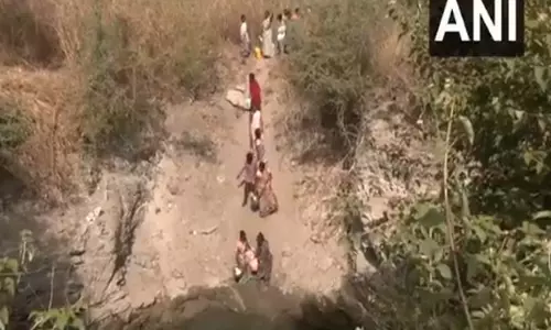 Yavatmal के गांवों में महिलाएं पानी के लिए रोजाना कई किलोमीटर पैदल चलती हैं