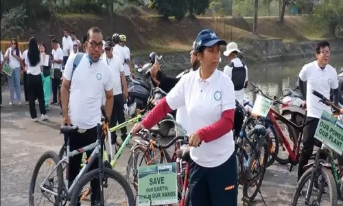 पृथ्वी दिवस मनाने और जलवायु कार्रवाई को बढ़ावा देने के लिए Imphal में साइक्लोथॉन का आयोजन किया गया