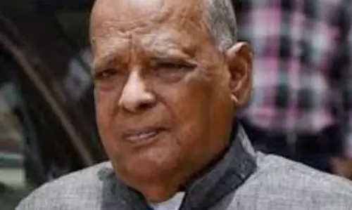 कांग्रेस नेताओं ने जानकी बल्लभ पटनायक की पुण्यतिथि पर श्रद्धांजलि अर्पित की