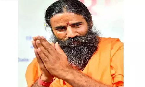 Baba Ramdev ने दिल्ली हाईकोर्ट को शरबत जिहाद विज्ञापन हटाने का दिया आश्वासन